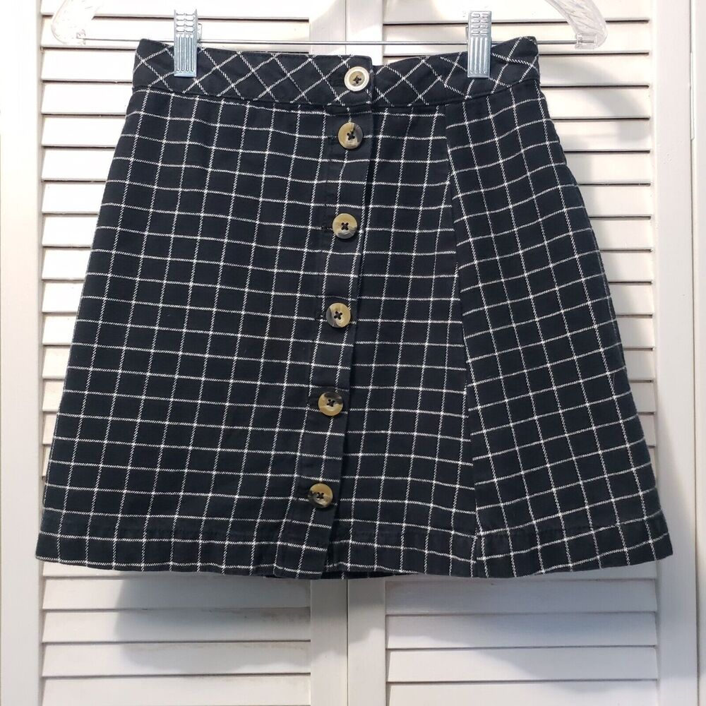 H&M‎ Divided Mini Skirt Women's Size 2 Black Plaid Full Button Front 100% Cotton